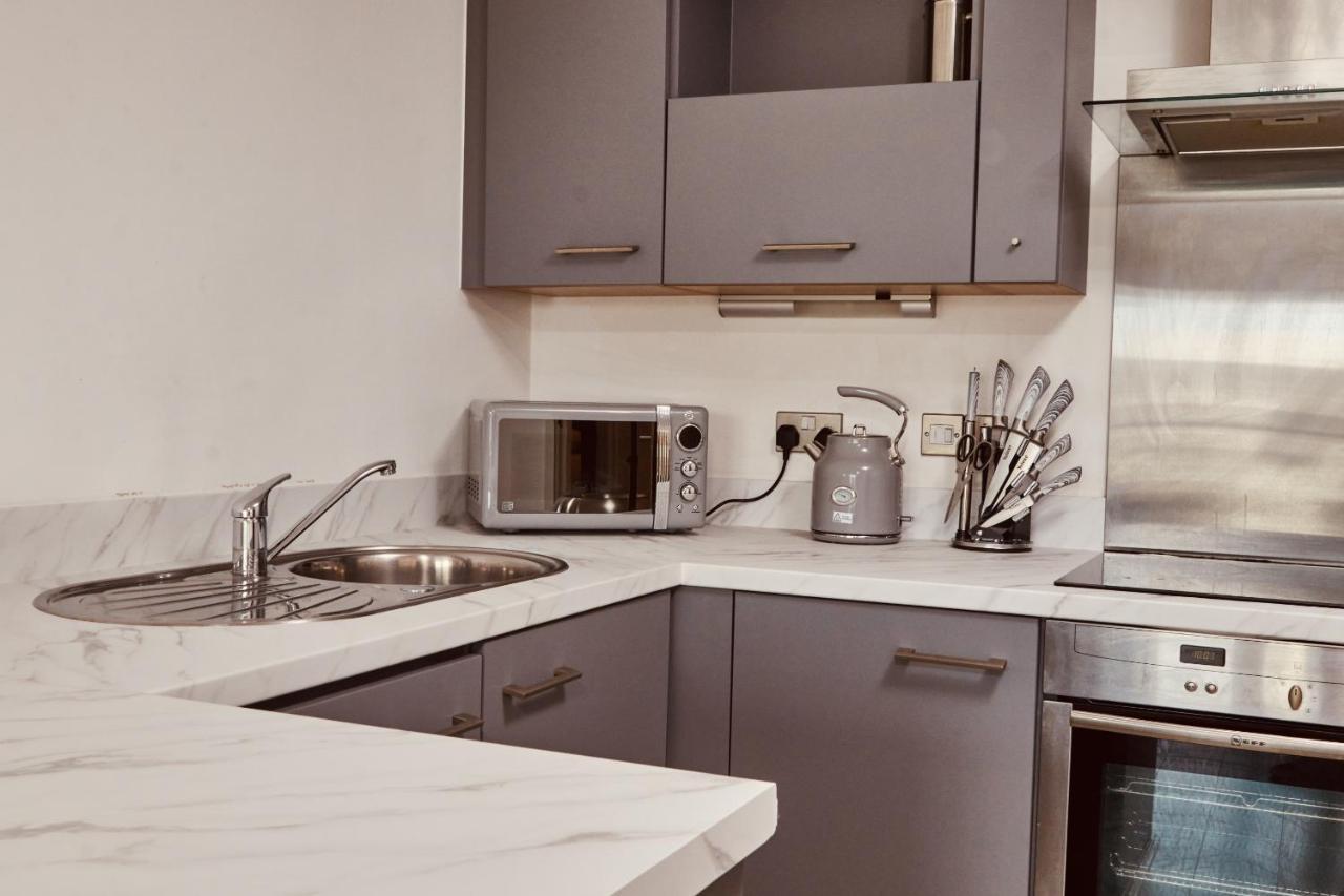 Deluxe River Canal View & Free Secure Parking! Λιντς Εξωτερικό φωτογραφία